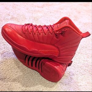 Jordan 12 Red/ white